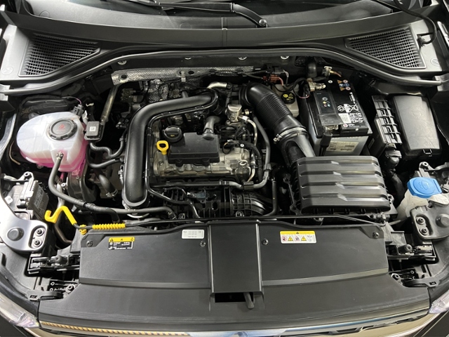 T-Roc 1.0 TSI R-Line+LED+PARKLENK+NAVI-VORB.+ACC