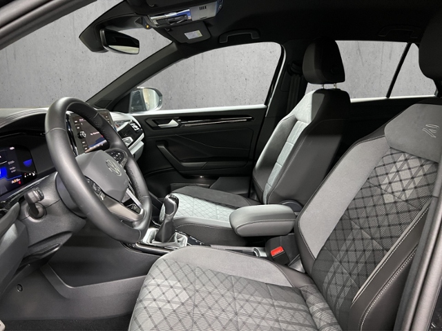 T-Roc 1.0 TSI R-Line+LED+PARKLENK+NAVI-VORB.+ACC