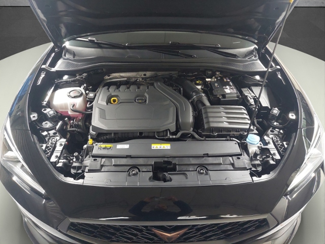 Leon 1.5 eTSI LED+NAVI+FULL LINK+PARKLENK+ACC