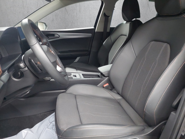 Leon 1.5 eTSI LED+NAVI+FULL LINK+PARKLENK+ACC