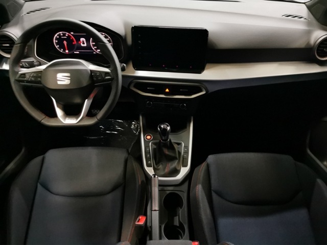 Arona 1.0 TSI FR+LED+NAVI+RFK+PARKLENK+CARPALY