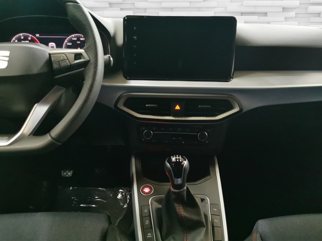 Arona 1.0 TSI FR+LED+NAVI+RFK+PARKLENK+CARPALY